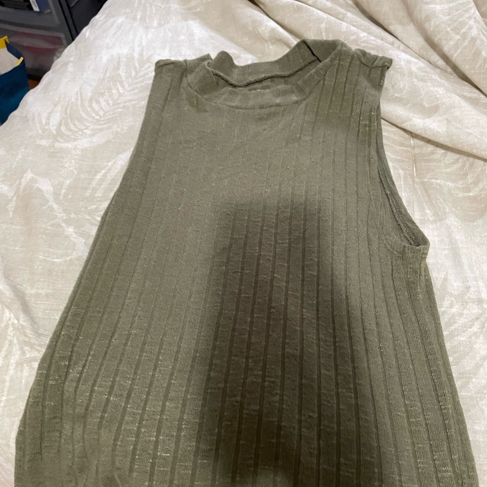 american eagle tan top